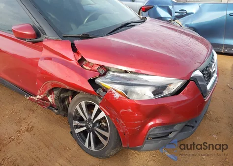 2019 Nissan Kicks Sv from USA, damaged, VIN 3N1CP5CU4KL544188